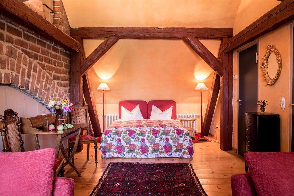 Up Hus Hotel Neuruppin Kamer foto